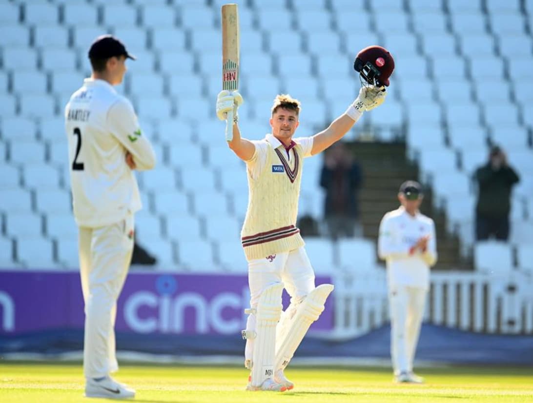 Taunton School renews sponsorship of cricketer, Tom Abel